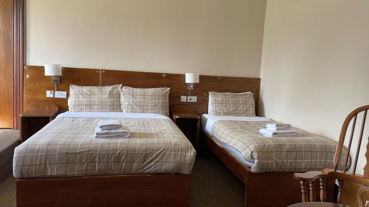 บีเอชเอช ยูเค ไพรเวต ลิมิเต็ด บังเคิลเฮาส์ Hotel วิชอว์ ภายนอก รูปภาพ